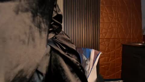 Miia 3 online show from March 12, 2025, 2:56 pm