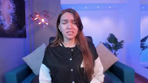 Miia 3 online show from September 13, 2025, 12:16 pm