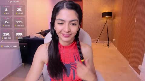 Mia online show from October 16, 2025, 11:11 am