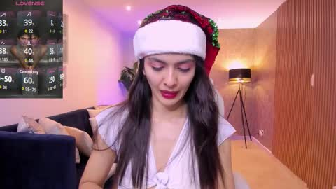 Mia online show from November 15, 2025, 11:07 am