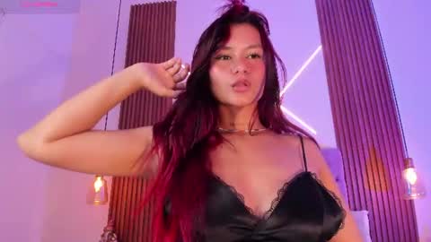 Snapshot of miiaa_jones chatting on July 28, 2026, 4:05 pm Mia online show from July 28, 2026, 4:05 pm