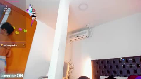 mia sofia online show from November 22, 2025, 6:51 pm