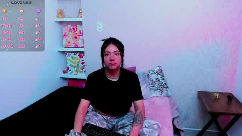 Snapshot of miichael_black chatting on April 24, 2026, 5:26 pm Michael Black online show from April 24, 2026, 5:26 pm
