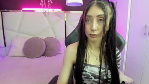 miilu  online show from March 15, 2026, 3:45 am