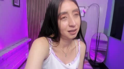 miilu  online show from May 16, 2026, 3:58 am