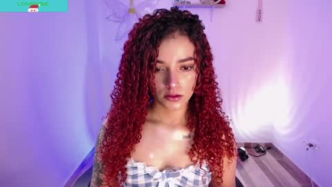 Snapshot of miilu_dancer_ chatting on December 18, 2024, 4:06 pm Lucii online show from December 18, 2024, 4:06 pm