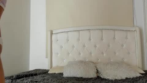 Scarlett online show from March 6, 2025, 9:42 pm