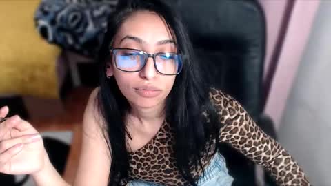 miisss_amber online show from February 25, 2026, 6:56 am