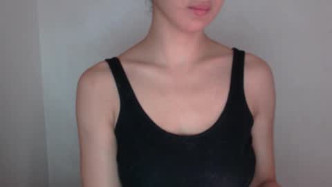 SORAYA online show from November 3, 2025, 8:48 am