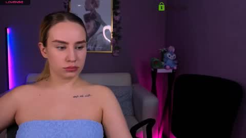 Mika online show from February 4, 2026, 8:36 pm