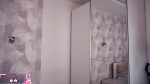 Viola online show from November 28, 2025, 7:33 am