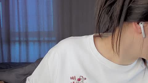 mikasssu online show from December 15, 2024, 9:03 am