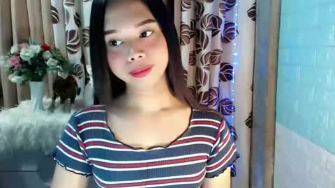 Mikay online show from March 26, 2026, 10:26 pm