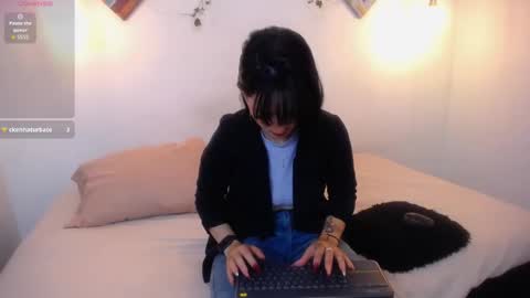 mikaza online show from March 23, 2026, 2:10 pm