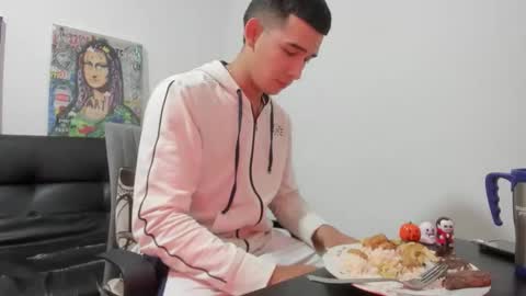 mike3xxx online show from October 19, 2025, 1:17 am