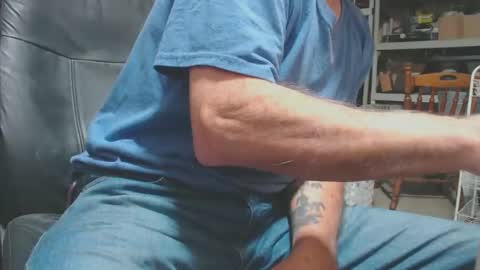 Snapshot of mike694fun chatting on December 20, 2024, 10:00 pm mike694fun online show from December 20, 2024, 10:00 pm