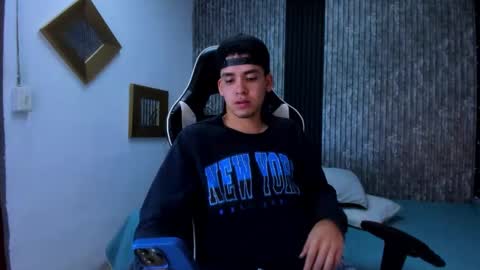 Mike 0233 online show from September 25, 2025, 3:43 am