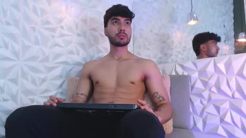 Mike online show from February 19, 2025, 6:32 pm