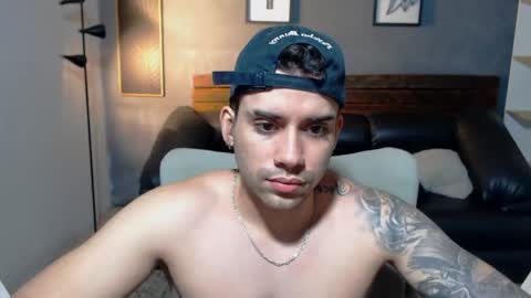 Snapshot of mike_montoya chatting on March 29, 2026, 2:11 am Mike Montoya online show from March 29, 2026, 2:11 am