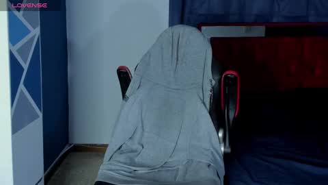 mike_shelby21 online show from March 5, 2025, 9:05 am