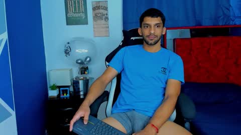 mike_shelby21 online show from September 22, 2025, 1:07 am