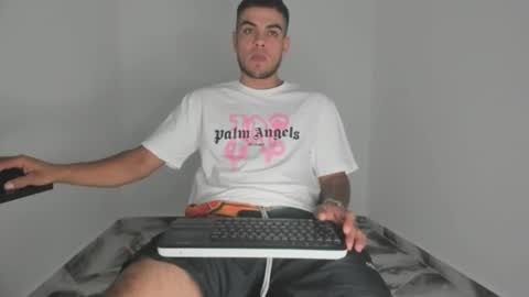 Snapshot of mikee_scooth chatting on November 17, 2025, 5:52 pm mikee_scooth online show from November 17, 2025, 5:52 pm