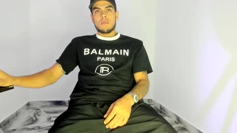 Snapshot of mikee_scooth chatting on November 28, 2025, 7:05 pm mikee_scooth online show from November 28, 2025, 7:05 pm