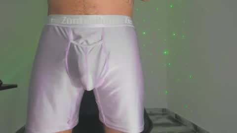 Snapshot of mikee_scooth chatting on February 26, 2026, 6:29 pm mikee_scooth online show from February 26, 2026, 6:29 pm