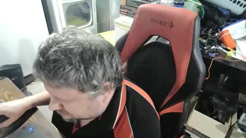 Snapshot of mikejws chatting on October 22, 2025, 5:02 pm mikejws online show from October 22, 2025, 5:02 pm