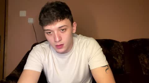 Snapshot of mikelaur chatting on January 6, 2025, 7:24 pm MikeLaur online show from January 6, 2025, 7:24 pm