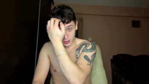 Snapshot of mikelaur chatting on February 20, 2025, 7:19 pm MikeLaur online show from February 20, 2025, 7:19 pm