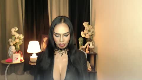 Mistress MikeyAlawi online show from January 23, 2025, 7:11 am