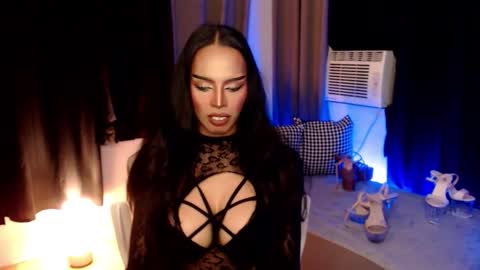Mistress MikeyAlawi online show from December 15, 2025, 11:47 am