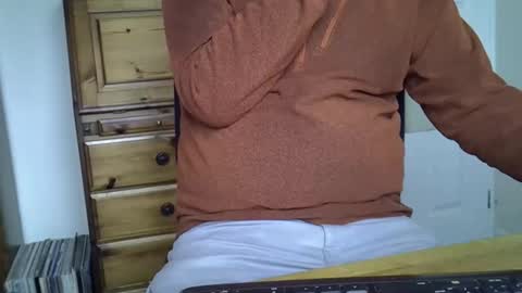 mikeybed online show from November 10, 2025, 9:41 am