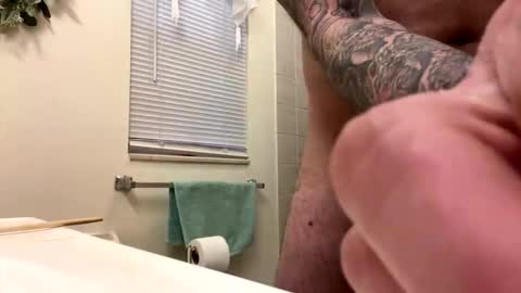 Snapshot of mikeymeatballs chatting on April 26, 2026, 10:35 am mikeymeatballs online show from April 26, 2026, 10:35 am