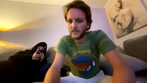 Snapshot of mikeywhite123 chatting on December 9, 2024, 10:22 am mikeywhite123 online show from December 9, 2024, 10:22 am