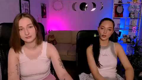 Miki online show from July 7, 2026, 5:43 am