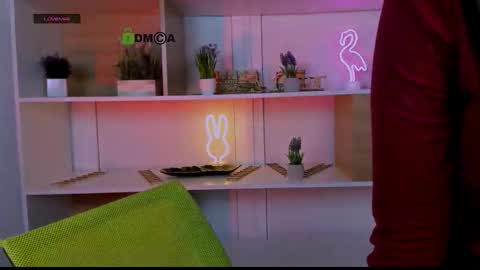 miki_ti online show from November 12, 2025, 6:14 am