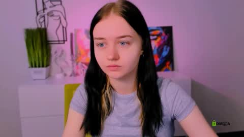 miki_ti online show from November 14, 2025, 6:01 am