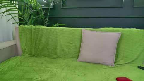 Snapshot of mikka_blush chatting on May 18, 2026, 9:53 pm mikka_blush online show from May 18, 2026, 9:53 pm