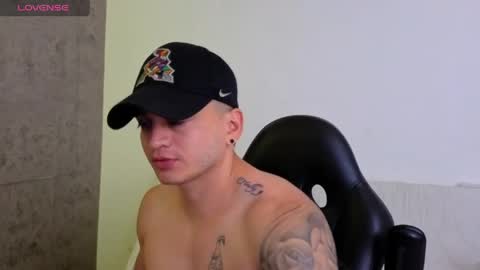 MIKKE online show from April 29, 2026, 2:43 pm