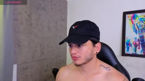 Snapshot of mikke_love chatting on June 16, 2026, 1:36 pm MIKKE online show from June 16, 2026, 1:36 pm
