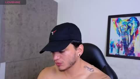 Snapshot of mikke_love chatting on June 17, 2026, 1:56 pm MIKKE online show from June 17, 2026, 1:56 pm