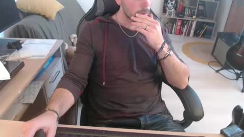 Snapshot of mikmik91 chatting on March 4, 2026, 3:51 pm mikmik91 online show from March 4, 2026, 3:51 pm
