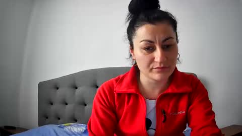 Mikyloveu online show from February 27, 2025, 2:21 pm