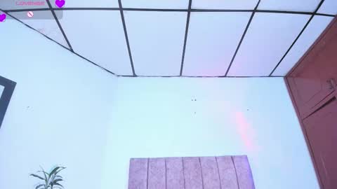 mila_1wood online show from March 13, 2026, 2:29 am