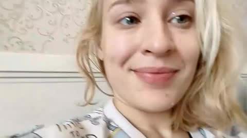 Mila 420 online show from September 30, 2025, 7:24 am