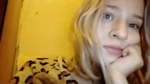 Mila 420 online show from January 9, 2026, 7:37 pm