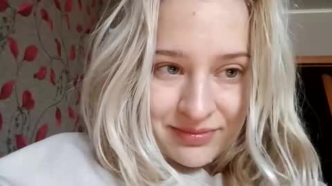 Snapshot of mila_420 chatting on February 11, 2026, 5:34 am Mila 420 online show from February 11, 2026, 5:34 am