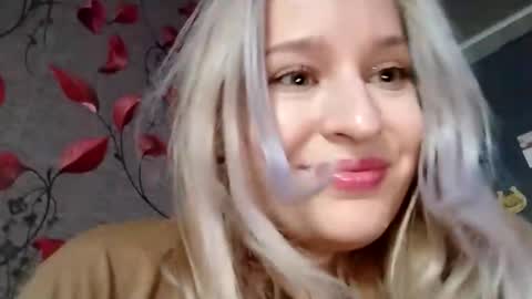 Snapshot of mila_420 chatting on February 15, 2026, 12:25 pm Mila 420 online show from February 15, 2026, 12:25 pm